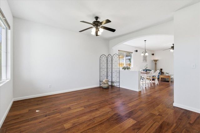 7920 Kelvedon Way, Sacramento, CA 95829