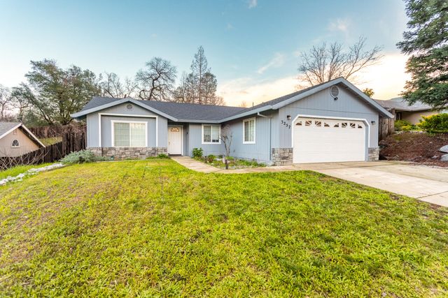 3257 Sioux Drive, Shasta Lake, CA 96019