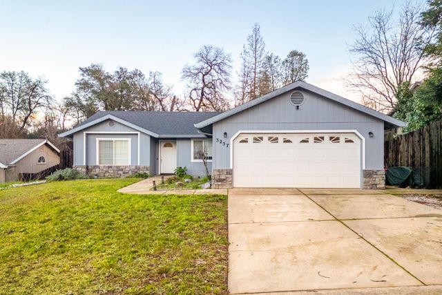 3257 Sioux Drive, Shasta Lake, CA 96019