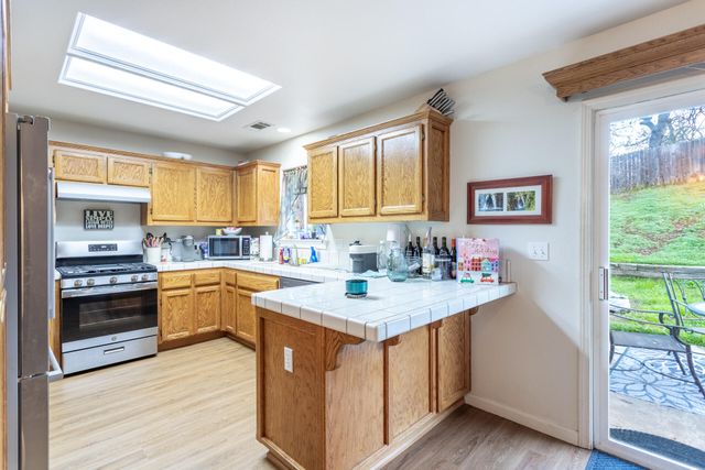 3257 Sioux Drive, Shasta Lake, CA 96019