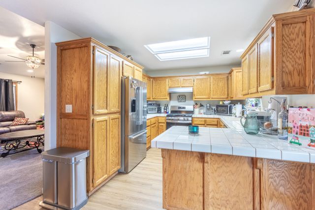 3257 Sioux Drive, Shasta Lake, CA 96019