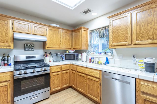 3257 Sioux Drive, Shasta Lake, CA 96019