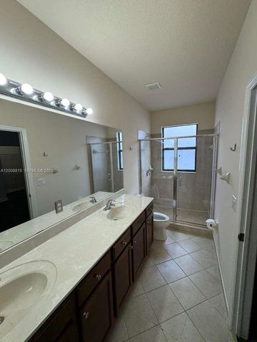 11668 NW 88th Ln 11668, Doral, FL 33178