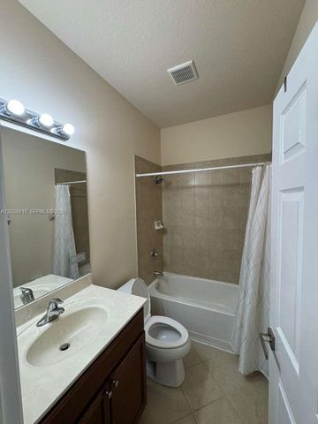 11668 NW 88th Ln 11668, Doral, FL 33178