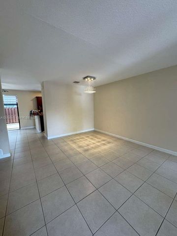 11668 NW 88th Ln 11668, Doral, FL 33178