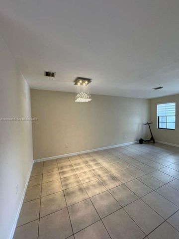 11668 NW 88th Ln 11668, Doral, FL 33178