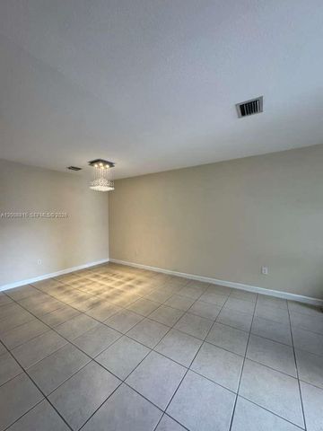 11668 NW 88th Ln 11668, Doral, FL 33178