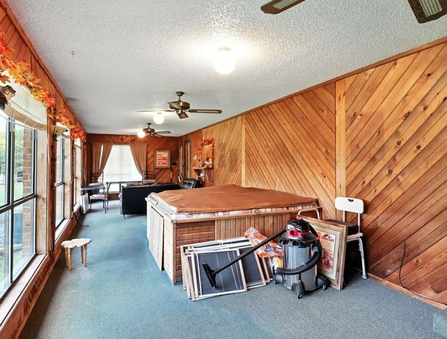 402 Watson Rd, Longview, TX 75604
