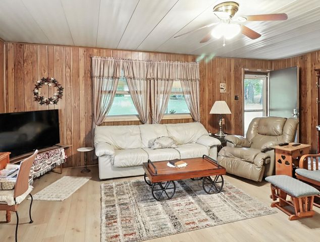 402 Watson Rd, Longview, TX 75604