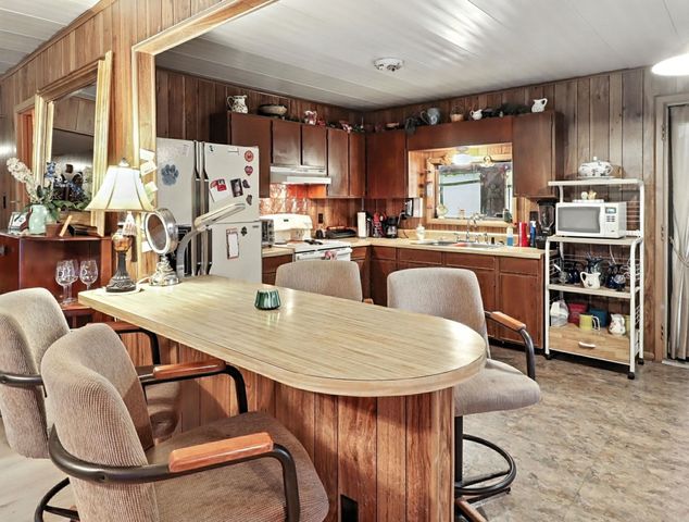 402 Watson Rd, Longview, TX 75604
