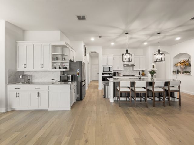 1713 Sudbury Drive, Cleburne, TX 76033