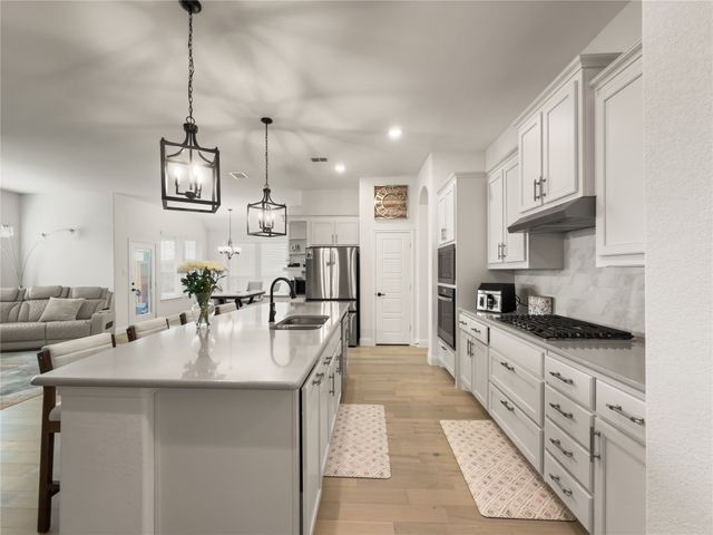 1713 Sudbury Drive, Cleburne, TX 76033