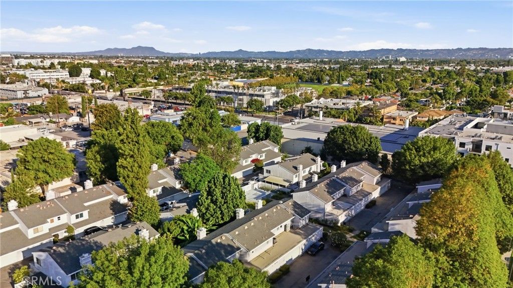 Image 25 of property listing at 8350 Burnet, North Hills, CA 91343
