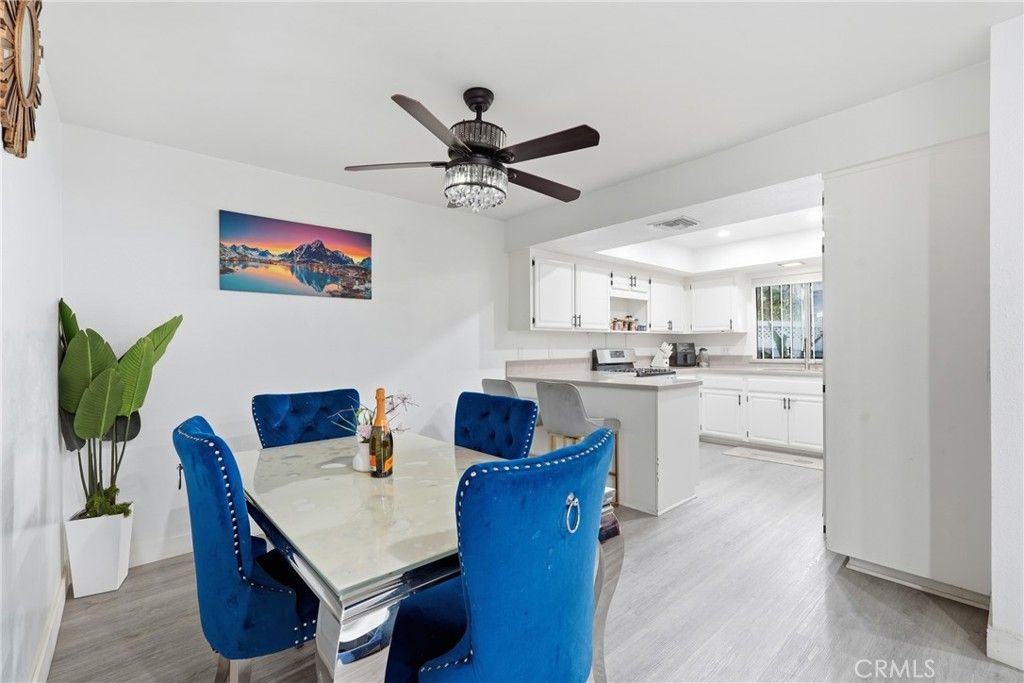 Image 9 of property listing at 8350 Burnet, North Hills, CA 91343