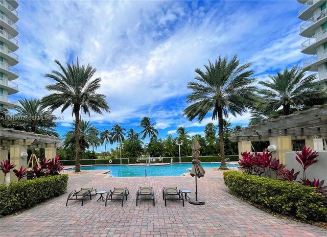 1745 E Hallandale Beach Blvd 1903W, Hallandale Beach, FL 33009