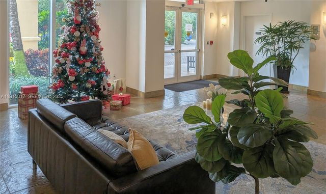 1745 E Hallandale Beach Blvd 1903W, Hallandale Beach, FL 33009