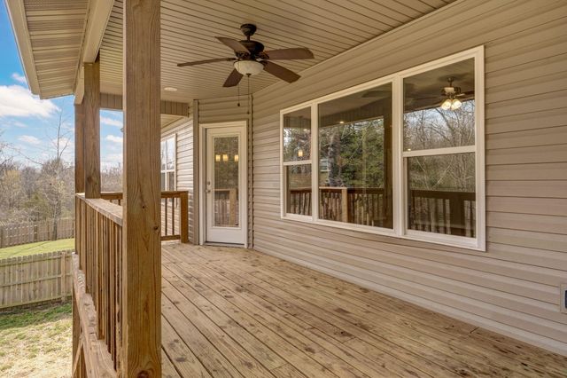 3098 S Suburban Avenue, Springfield, MO 65807