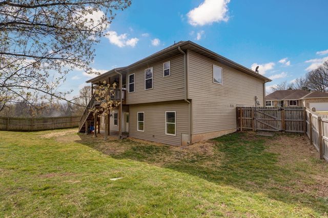 3098 S Suburban Avenue, Springfield, MO 65807