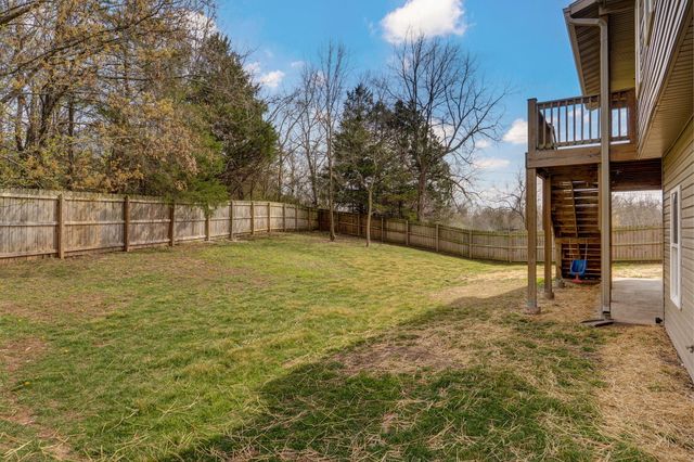 3098 S Suburban Avenue, Springfield, MO 65807