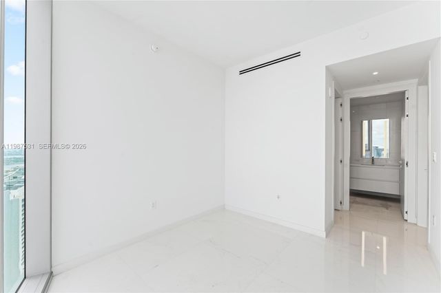 300 Biscayne Blvd Way 5003, Miami, FL 33131