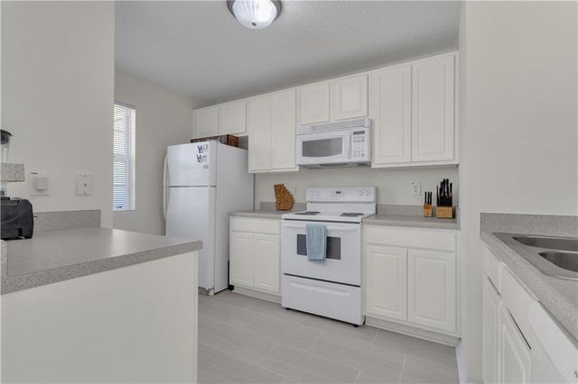 127 Chastain Circle, Newnan, GA 30263