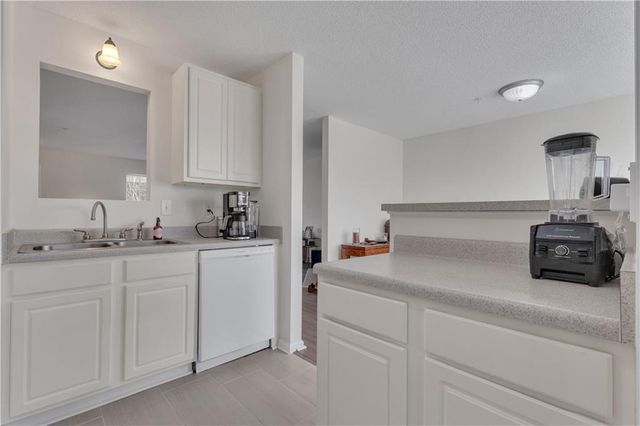 127 Chastain Circle, Newnan, GA 30263