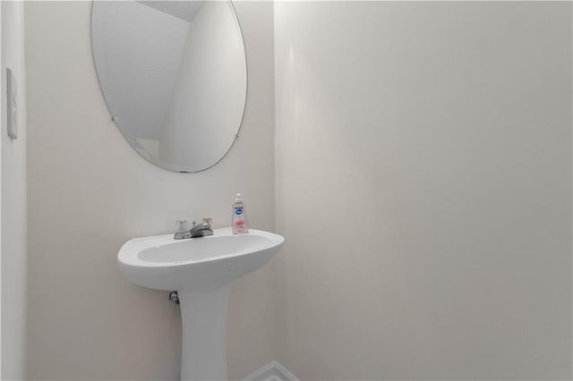 127 Chastain Circle, Newnan, GA 30263