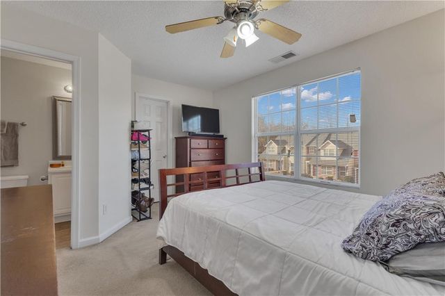 127 Chastain Circle, Newnan, GA 30263