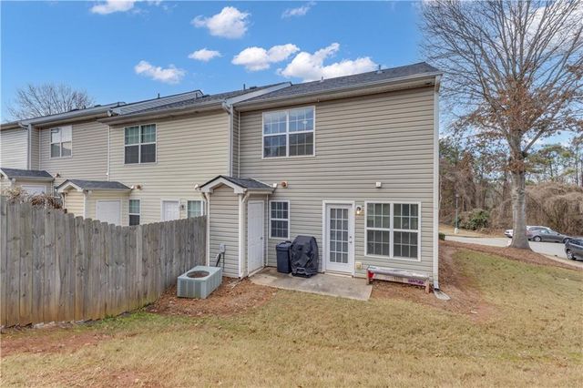 127 Chastain Circle, Newnan, GA 30263
