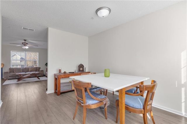 127 Chastain Circle, Newnan, GA 30263