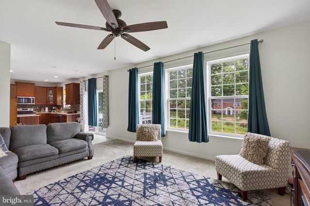 111 SOVEREIGN CT, Winchester, VA 22602