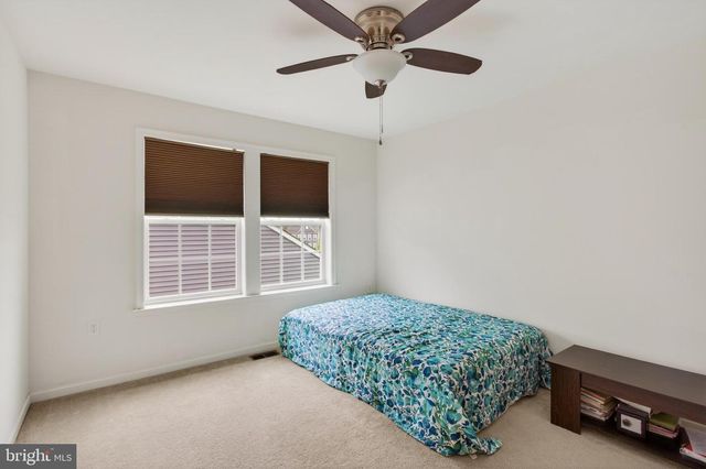 111 SOVEREIGN CT, Winchester, VA 22602