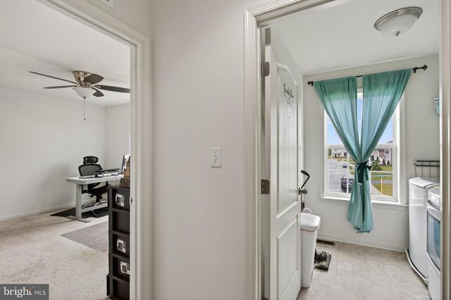 111 SOVEREIGN CT, Winchester, VA 22602