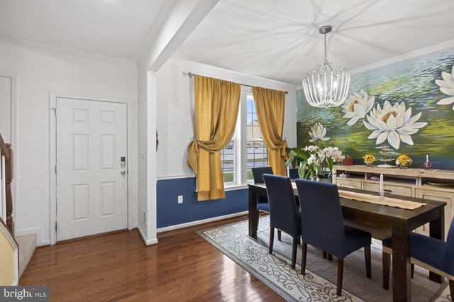 111 SOVEREIGN CT, Winchester, VA 22602