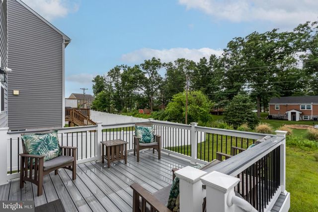 111 SOVEREIGN CT, Winchester, VA 22602