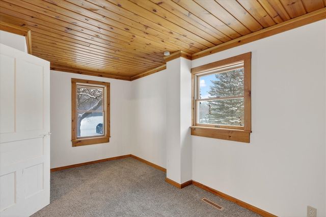 9321 S Ionia Road, Bellevue, MI 49021