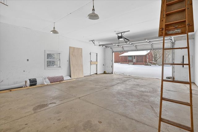 9321 S Ionia Road, Bellevue, MI 49021