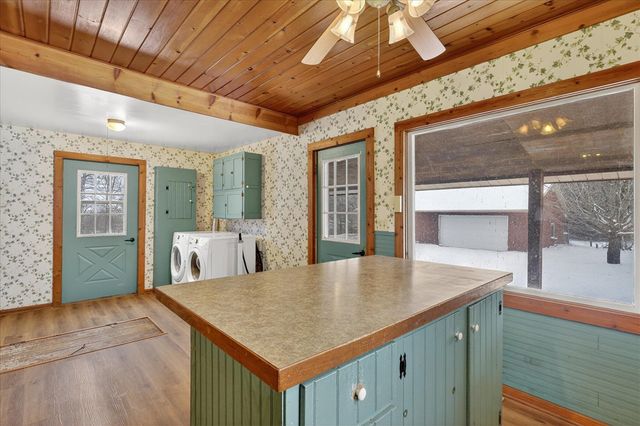 9321 S Ionia Road, Bellevue, MI 49021