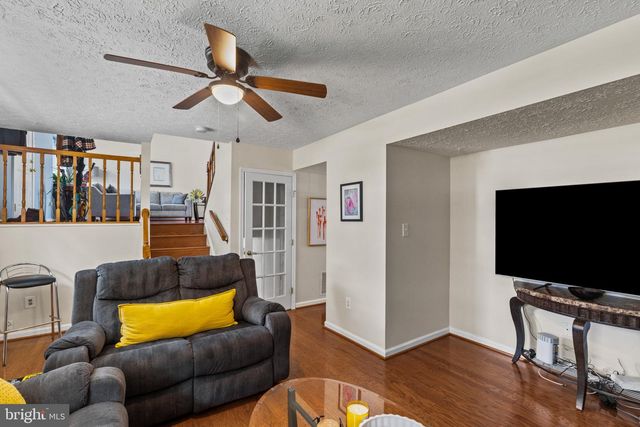 816 SUNNYFIELD LN, Baltimore, MD 21225