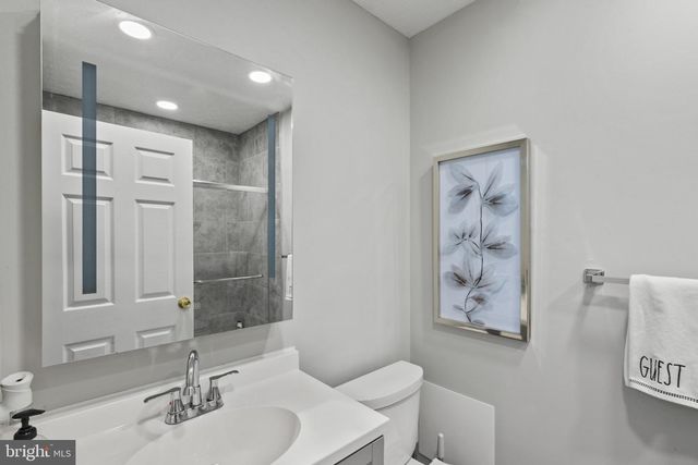 816 SUNNYFIELD LN, Baltimore, MD 21225