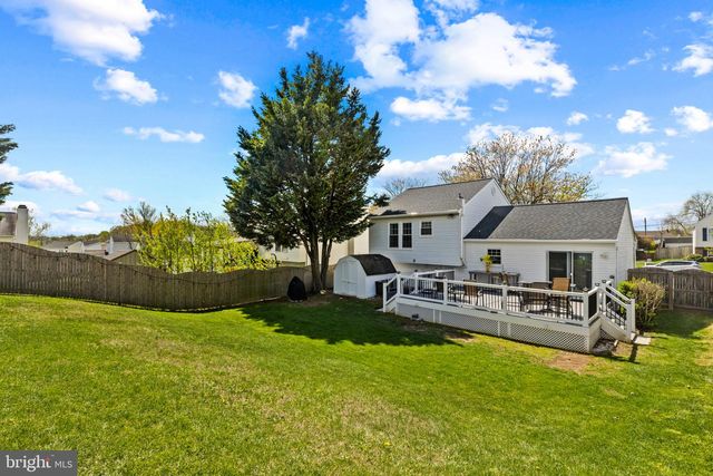 816 SUNNYFIELD LN, Baltimore, MD 21225