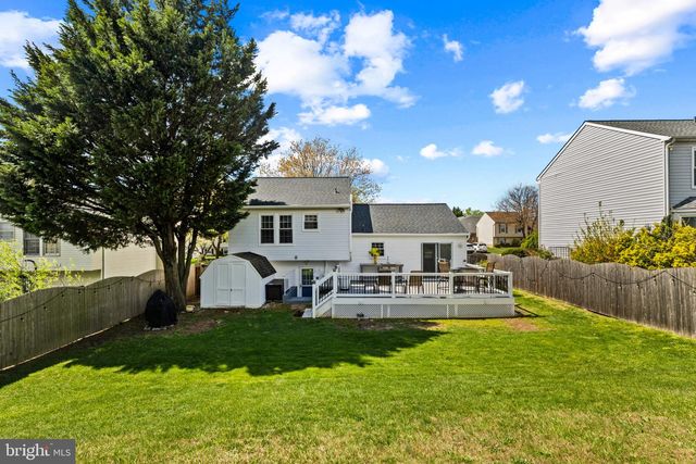 816 SUNNYFIELD LN, Baltimore, MD 21225