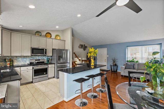 816 SUNNYFIELD LN, Baltimore, MD 21225