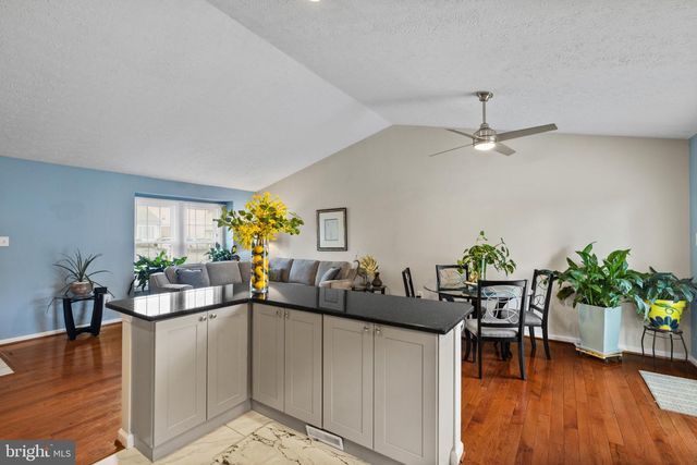 816 SUNNYFIELD LN, Baltimore, MD 21225