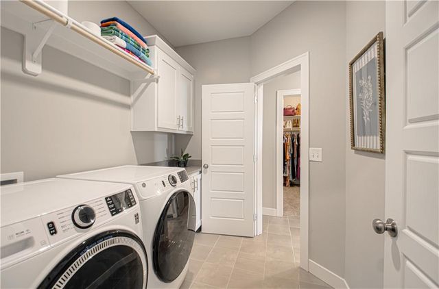 19514 W 115th Court, Olathe, KS 66061