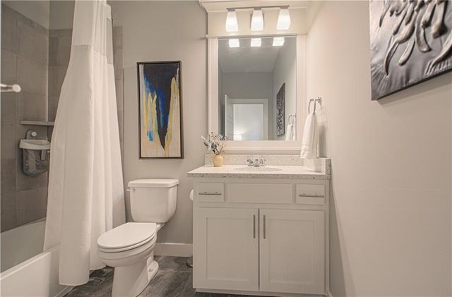 19514 W 115th Court, Olathe, KS 66061