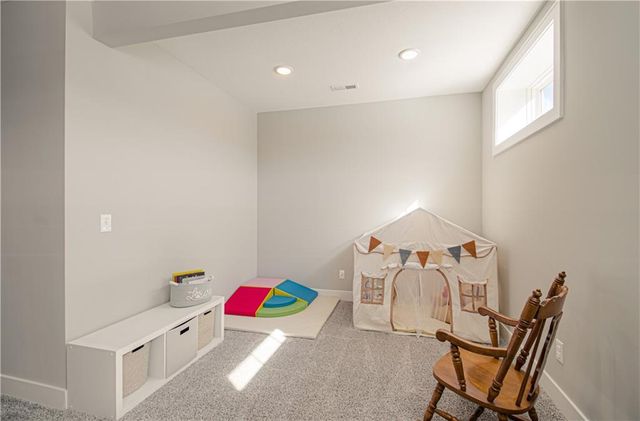 19514 W 115th Court, Olathe, KS 66061