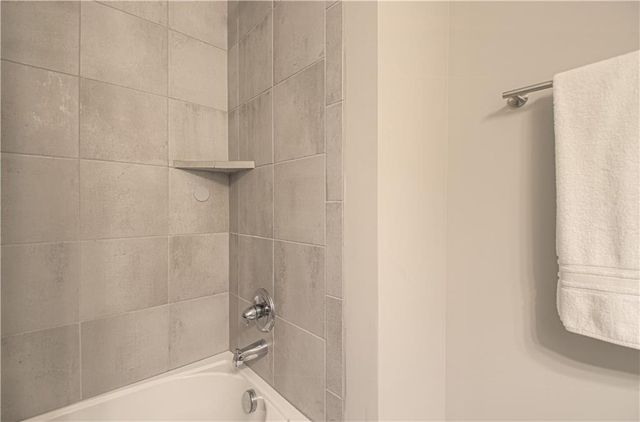 19514 W 115th Court, Olathe, KS 66061