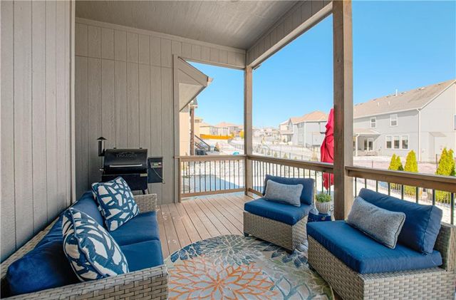 19514 W 115th Court, Olathe, KS 66061