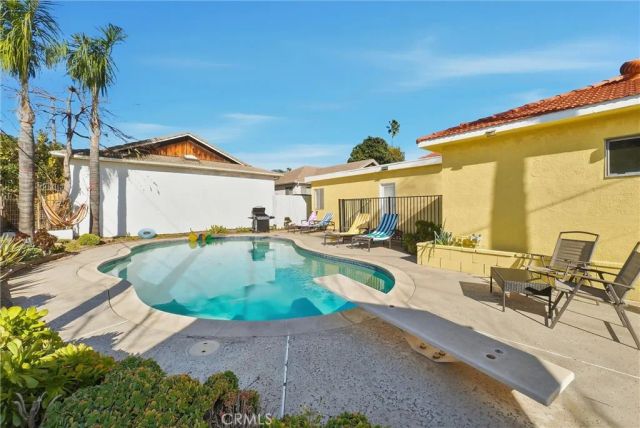 3560 N Mayfield Avenue, San Bernardino, CA 92405